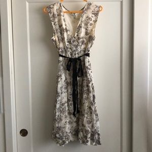 Floral sleeveless dress